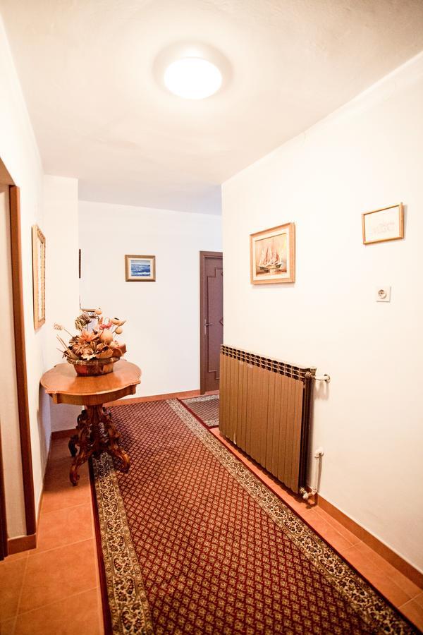 Villa Matohanca Ровин Екстериор снимка